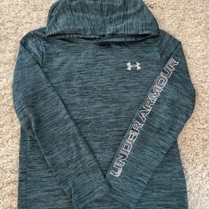 BOYS Tech size YMD UNDER ARMOUR long sleeve
